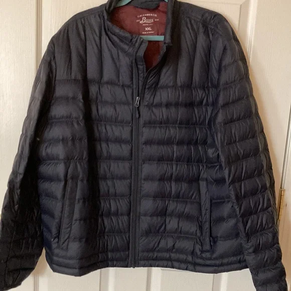 G H Bass & Co. mens warmth without weight jacket. Like new condition - Picture 2 of 3